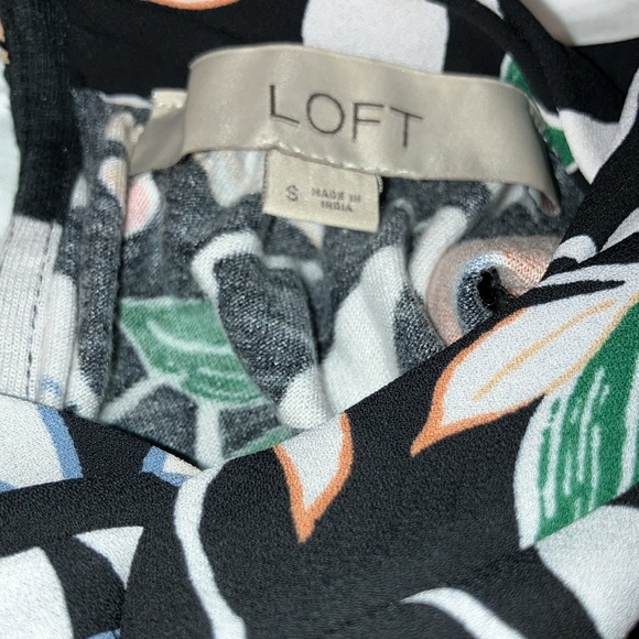 LOFT Tropical Floral Sleeveless Keyhole Blouse size s - Picture 4 of 7